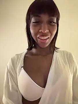 IamCrystal2 online show from December 15, 11:20 pm