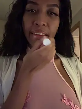 IamCrystal2 online show from December 23, 8:03 pm