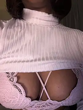 IamCrystal2 online show from January 16, 10:44 pm