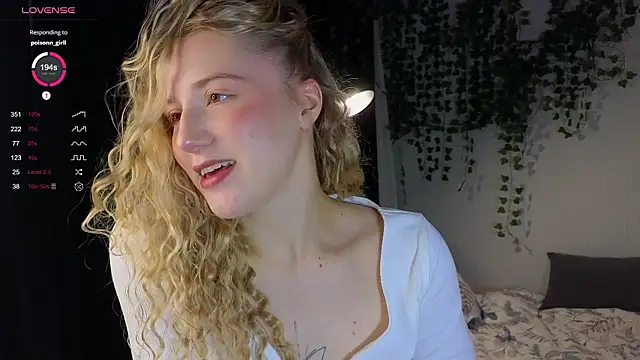 ArianaMur online show from December 15, 2:19 am