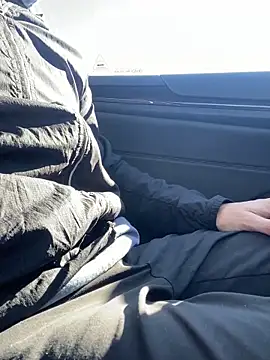 Snapshot of running6968 chatting on December 2, 5:48 pm running6968 online show from December 2, 5:48 pm