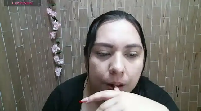 solyeria online show from December 29, 9:28 am