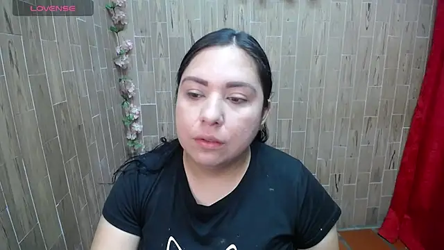 solyeria online show from September 30, 1:32 am