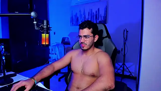 BrunoD31 online show from November 15, 5:05 am