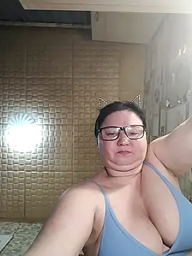Holly-69 online show from May 9, 6:13 pm
