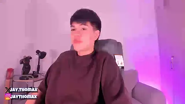 JaycoThomas online show from February 4, 7:00 pm