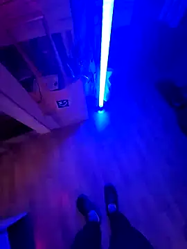 One Dave darbi96 online show from October 6, 9:01 pm