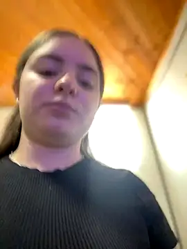 imlindapink online show from November 22, 6:51 pm