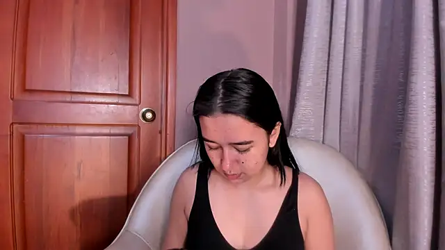 LaraGoldd online show from February 17, 12:51 am