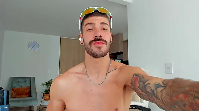 Guyinthemountain online show from December 27, 3:26 pm