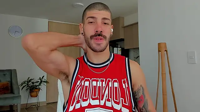 Guyinthemountain online show from January 29, 1:28 pm