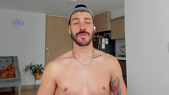 Guyinthemountain online show from February 8, 9:25 pm