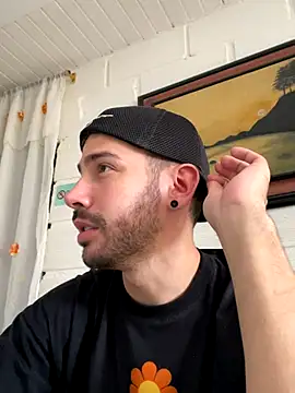 Guyinthemountain online show from October 20, 8:31 pm