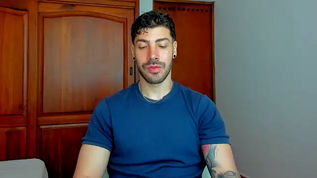 Guyinthemountain online show from May 12, 12:57 pm