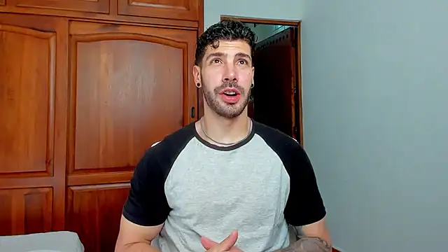 Guyinthemountain online show from May 20, 2:23 pm