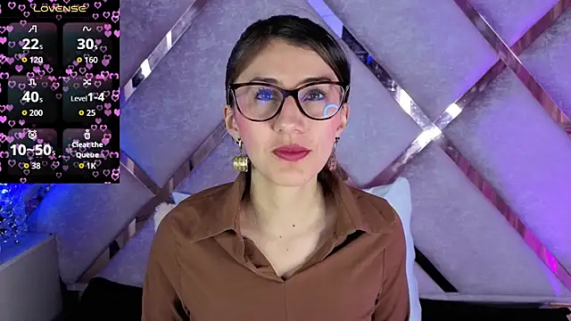  jade white  online show from January 9, 1:47 pm