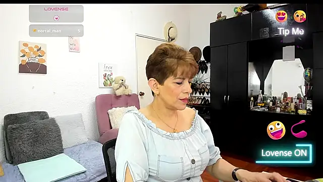 Angelina Stone 65 online show from January 18, 9:18 pm