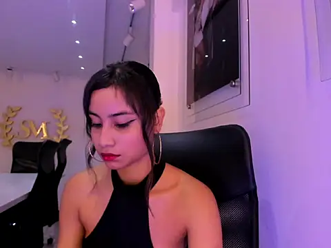 NairobiLee online show from February 9, 11:47 am