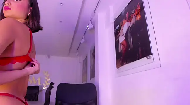 NairobiLee online show from February 28, 11:58 am