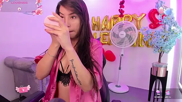 Ema louis  online show from February 18, 12:28 pm