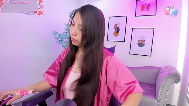 Ema louis  online show from February 20, 12:36 pm