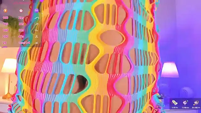 Snapshot of NaomyBaez chatting on December 9, 12:30 pm NaomyBaez online show from December 9, 12:30 pm