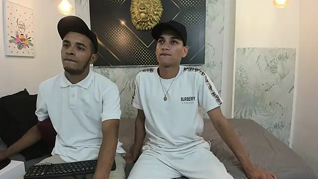 JordanAndAndrew online show from February 19, 7:38 pm