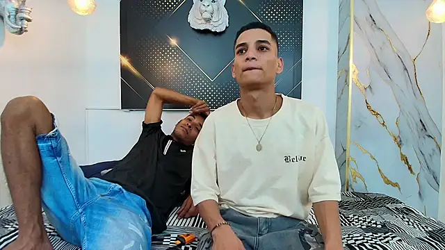 JordanAndAndrew online show from September 10, 7:47 pm