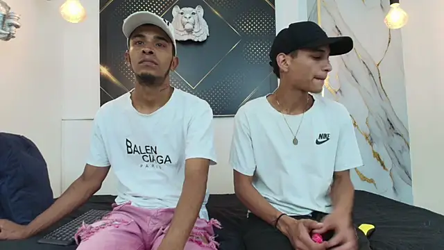 JordanAndAndrew online show from October 5, 8:07 pm