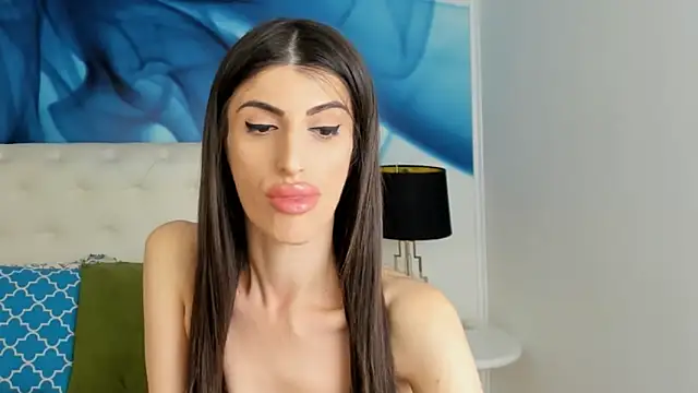 SkinnyDolly online show from January 29, 9:50 pm