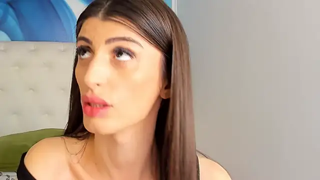 SkinnyDolly online show from February 23, 1:13 am