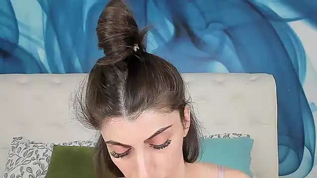 SkinnyDolly online show from November 30, 3:10 am