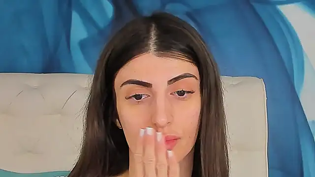 SkinnyDolly online show from May 1, 3:33 am