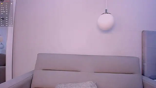 Abril Storm online show from September 11, 8:31 pm