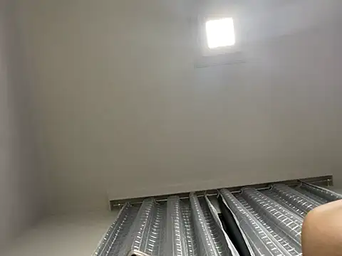 lariic online show from March 13, 11:27 pm