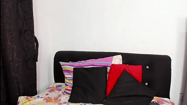 skaysanchez1 online show from February 5, 3:20 pm