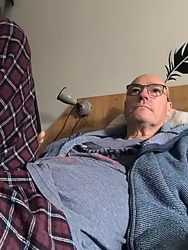 bogland33 online show from September 11, 10:15 am