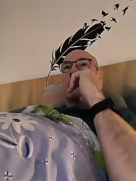 bogland33 online show from December 22, 7:55 pm