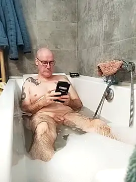 bogland33 online show from February 21, 4:08 pm