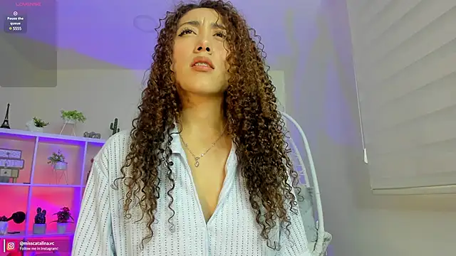 miss catalinaa online show from March 18, 12:36 pm