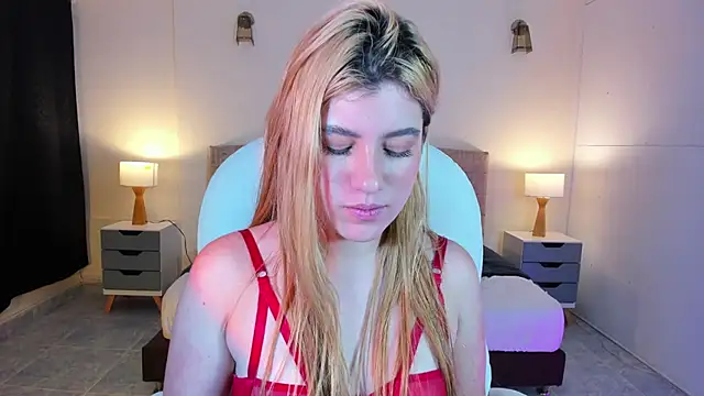 Snapshot of ARITOO_ chatting on December 4, 3:04 am ARITOO  online show from December 4, 3:04 am
