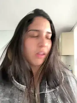 Snapshot of ARITOO_ chatting on January 19, 10:06 pm ARITOO  online show from January 19, 10:06 pm