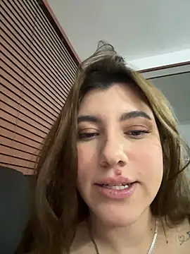 Snapshot of ARITOO_ chatting on January 24, 4:05 am ARITOO  online show from January 24, 4:05 am