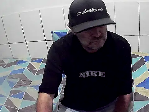 pierdona online show from November 3, 7:15 pm