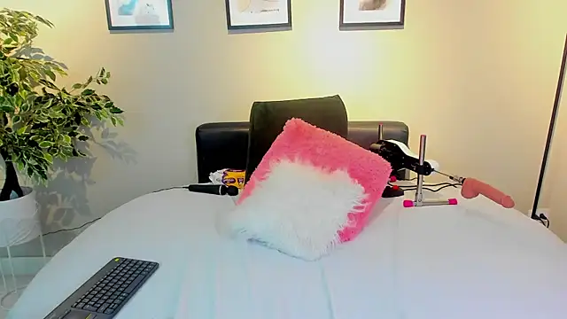 Snapshot of Anna__Spencer chatting on June 23, 12:36 pm Anna Spencer online show from June 23, 12:36 pm
