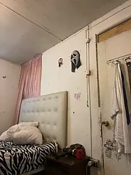 Snapshot of kittyprettybby chatting on November 12, 1:44 pm kittyprettybby online show from November 12, 1:44 pm