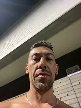 Snapshot of dantedesirexx chatting on March 13, 4:49 am dantedesirexx online show from March 13, 4:49 am