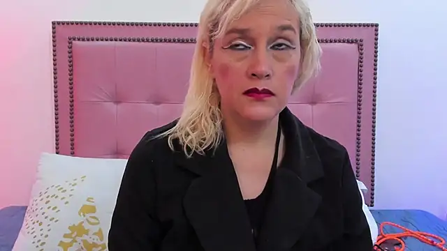 CarolinaGlamour online show from February 19, 11:04 pm