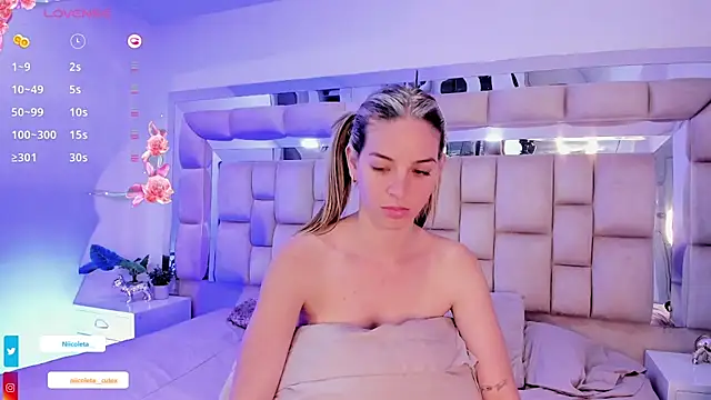 Niicoleta online show from February 3, 10:54 pm