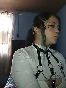 Elvishcassie  online show from May 22, 2:33 pm